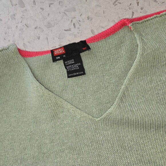 Vintage DIESEL Men's Pullover V-Neck Sweater * Green and Pink * X-Large - Picture 3 of 4